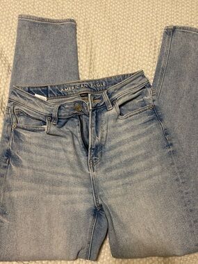 American Eagle Outfitters High-Rise Light Blue Women's Jeans